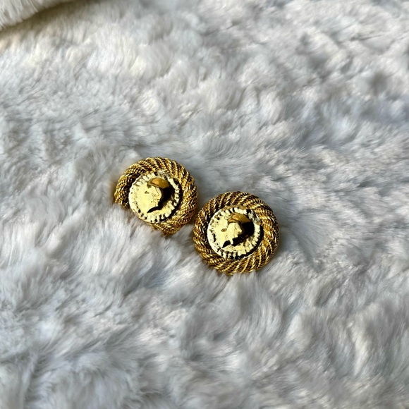 🍋2 for $10 🍋 J. Crew Ancient Roman Coin Rope Trimmed Round Goldtone Earrings - Picture 4 of 6